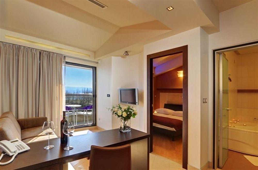 Hotel Diadem Omiš Eksteriør billede