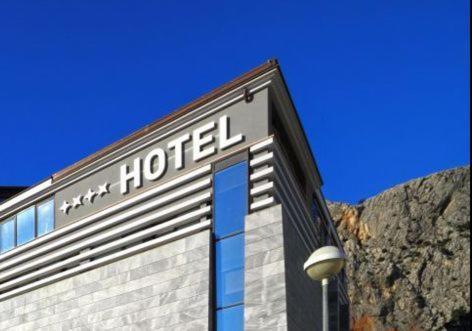 Hotel Diadem Omiš Eksteriør billede